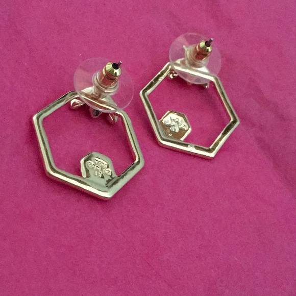 Bumblebee Honeycomb Hexagon Earrings - Picture 5 of 6